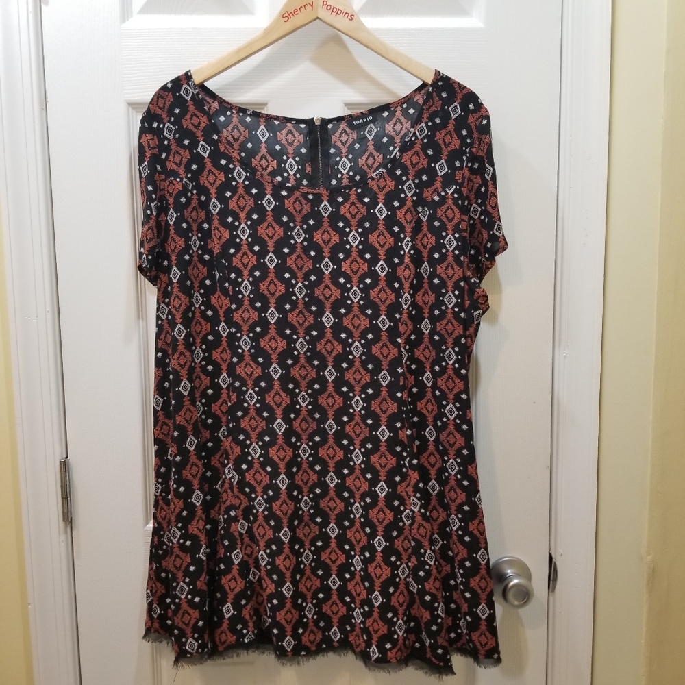 gifted Torrid Black Short-sleeved Blouse Geometri…